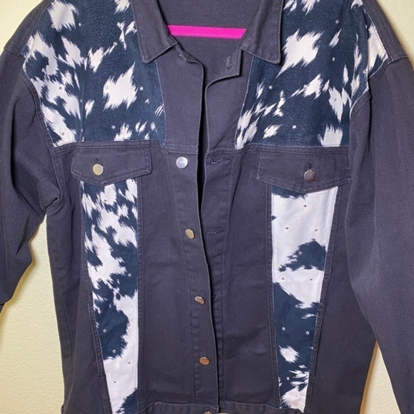 DAVID David vintage coastal cowgirl denim rhinestone cow print oversized jacket - Picture 2 of 13